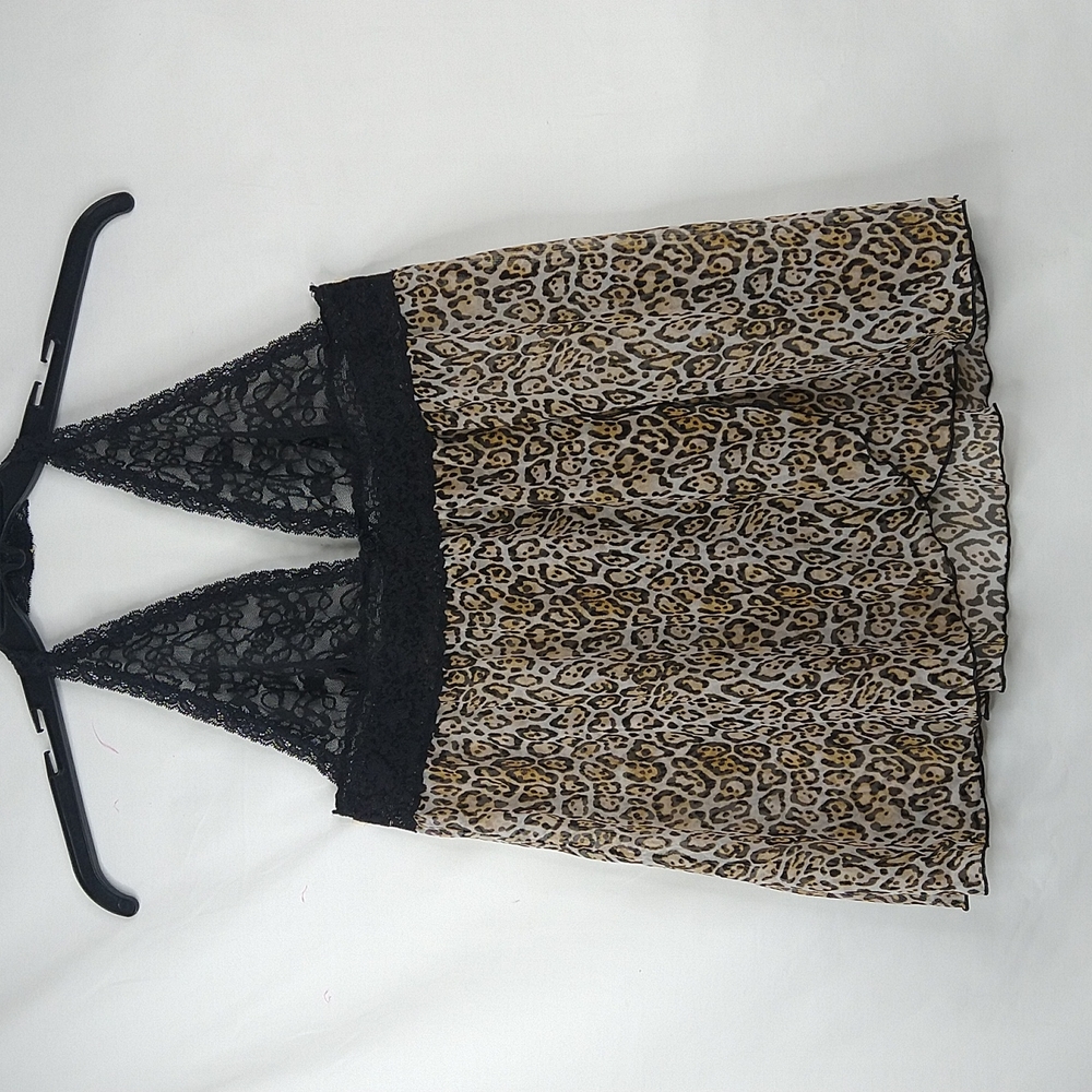 Victoria's Secret 2 Pcs Cheetah Lingerie Size: L